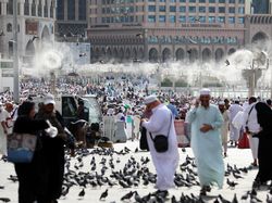 Cegah Heat Stroke saat Wukuf di Arafah dengan Cara Ini