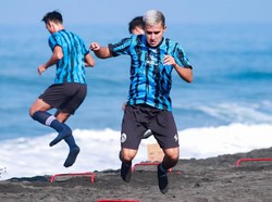 Perkuat Lini Tengah, Arema FC Rekrut Ariel Lucero Asal Argentina