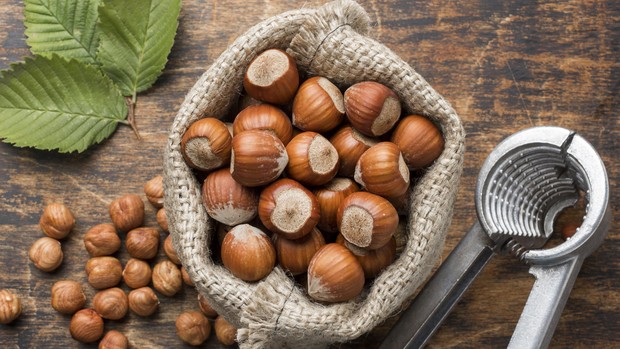 Chestnut tidak disarankan untuk dikonsumsi bersama daging sebab bisa mengurangi gizi yang ada pada kacang tersebut