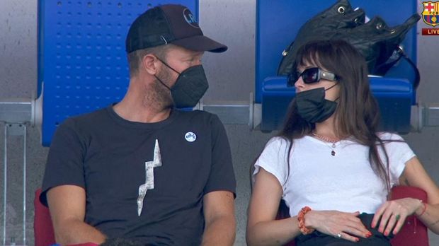 Chris Martin dan Dakota Johnson