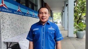Respons Demokrat Soal Spanduk Dukungan Bobby-Nagita Slavina