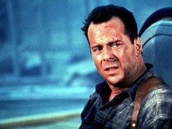Dialog Ini Bikin Bruce Willis Ribut dengan Sutradara Die Hard