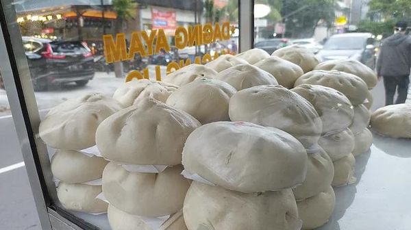 Hangat Empuk! 20 Bakpao Kaki Lima Rp 3 Ribuan Ada di Sini