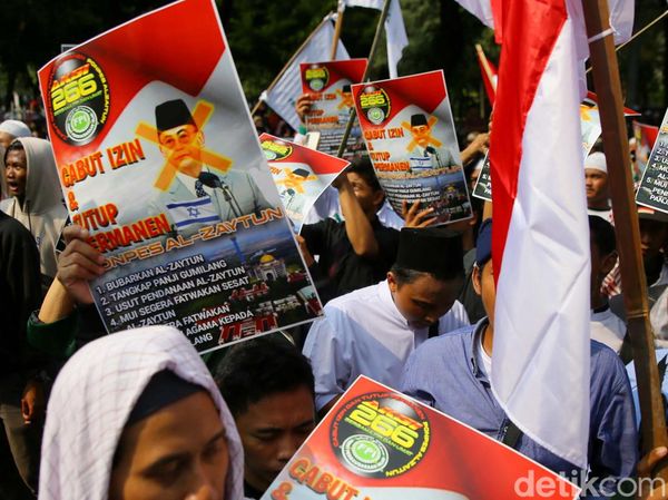 Momen FPI Versi Baru Tuntut Kemenag Tutup Ponpes Al-Zaytun