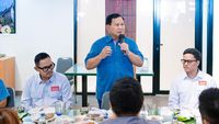 Momen Juragan 99 Makan Nasi Padang Bareng Prabowo dan Arief Muhammad