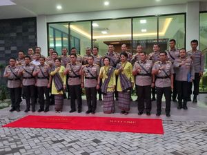 Kapolri Resmikan Wisma Wira Satya, Hibah Alumni Akpol Angkatan 1996 Kapolri Resmikan Wisma Wira Satya, Hibah Alumni Akpol Angkatan 1996
