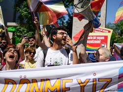 Komunitas LGBTQ Turki Tetap Gelar Festival Pride Meski Marak Penangkapan