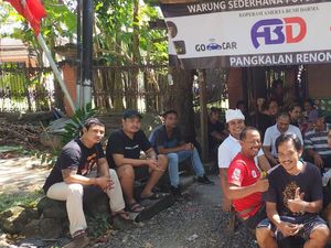 Ribuan Sopir Taksi Online Diminta Bermain Cantik untuk Hindari Konflik Ribuan Sopir Taksi Online Diminta Bermain Cantik untuk Hindari Konflik