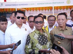 Mahfud: Penyelesaian Kasus HAM Berat Jalur Yudisial Terus Diupayakan