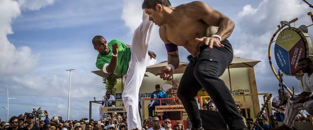 Meningkatkan kemampuan bersosialisasi/ Foto: Redbull.com/ Fabio Piva Meningkatkan kemampuan bersosialisasi