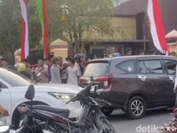 Heboh Warga Kejar Pemobil Diduga Polisi Sampai ke Halaman Mapolda Riau