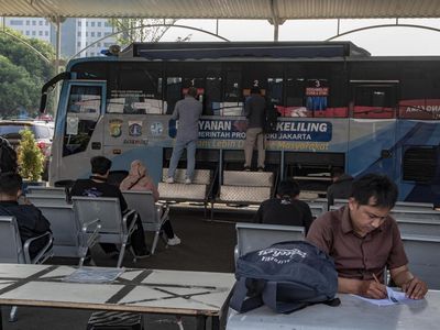 Potret Pemutihan Pajak Kendaraan di Jakarta