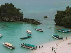 Indahnya Pulau Kalimantung, Spot Pasir Putih Halus di Tapanuli Tengah