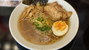Sensasi Nikmat Ramen Kuah Yuzu yang Gurih Segar Bisa Cicip di PIK