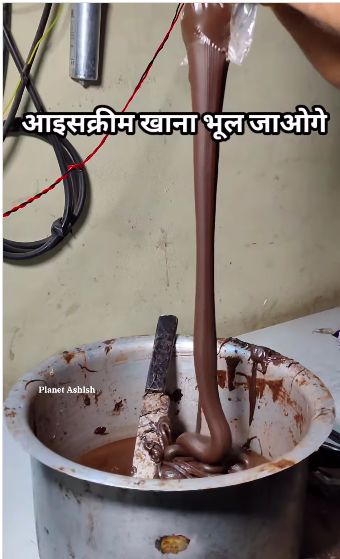 Saus cokelat dicampur minyak goreng