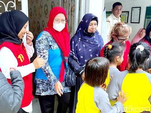 Siswa PAUD ke PN Karawang, Minta Kepsek Pulang-Kembali Ngajar
