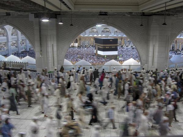 Suasana Tawaf di Masjidil Haram Jelang Puncak Ibadah Haji