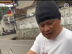 Dicari Sosok Pemotor Buang Abu Rokok Ngaku-ngaku Polisi