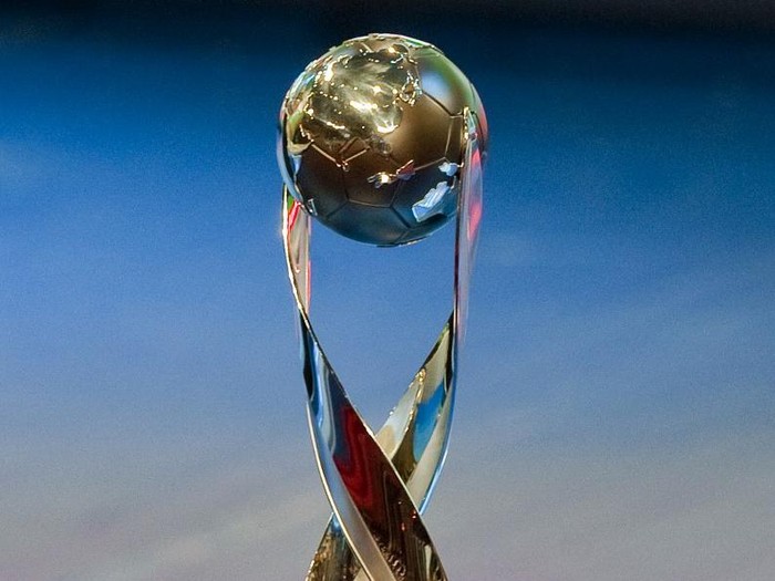 View of the FIFA U-17 World Cup Mexico 2011 trophy, at the Nezahualcoyotl Concert Hall in Mexico City, on May 17 2011. Mexico will face South Korea in the opening match next June 18. AFP PHOTO/Alfredo Estrella (Photo by ALFREDO ESTRELLA / AFP)