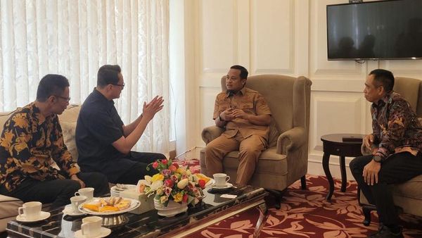 Upaya Tingkatkan Konektivitas Logistik Angkutan Udara Sulawesi Selatan