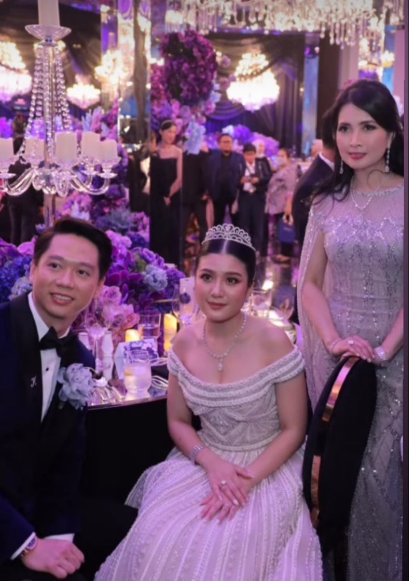 Valencia Tanoe dan Kevin Sanjaya