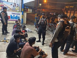 10 Pemuda di Depok Kocar-kacir Dikejar Polisi, Ngaku Habis Balap Liar