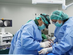 RS Royal Progress Menjawab: Skoliosis Bikin Nyeri, Terapi Apa yang Tepat?