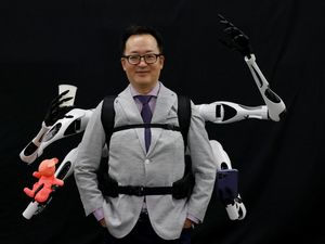 Ilmuwan Jepang Bikin Lengan Robot Mirip Doctor Octopus Ilmuwan Jepang Bikin Lengan Robot Mirip Doctor Octopus