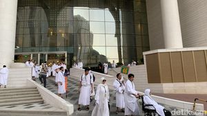 Potret Suasana Keberangkatan Jemaah Haji Maktour ke Padang Arafah