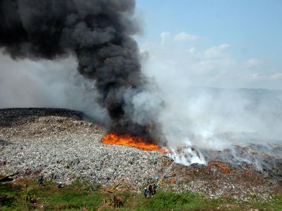 Dua Hektare Lahan TPA di Tegal Hangus Terbakar