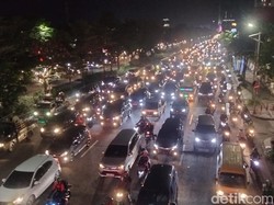 Super Long Weekend, Surabaya Arah Sidoarjo Padat Merayap