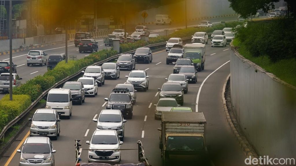 Libur Idul Adha, 1 Juta Lebih Kendaraan Diprediksi Keluar Jabodetabek via Tol Libur Idul Adha, 1 Juta Lebih Kendaraan Diprediksi Keluar Jabodetabek via Tol