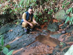Kisah Sumur Panyipuhan Ciamis dan Ayam Ciung Wanara