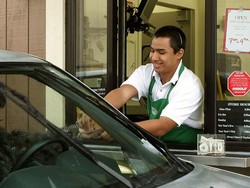 Pesan Starbucks 3 Menit Sebelum Tutup, Pria Ini Dihujat Netizen karena Ini