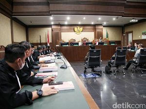Di Pengadilan, Jaksa Ungkap Borok Proyek BTS 4G yang Rugikan Negara 8 T