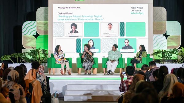 Ratusan UMKM Ramaikan Ajang Naik Kelas Bersama WhatsApp