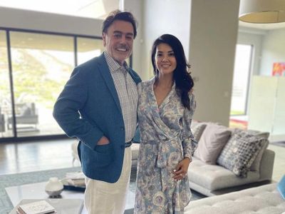 7 Foto Rumah Mewah Farah Quinn di Amerika yang Dapurnya Luas Banget