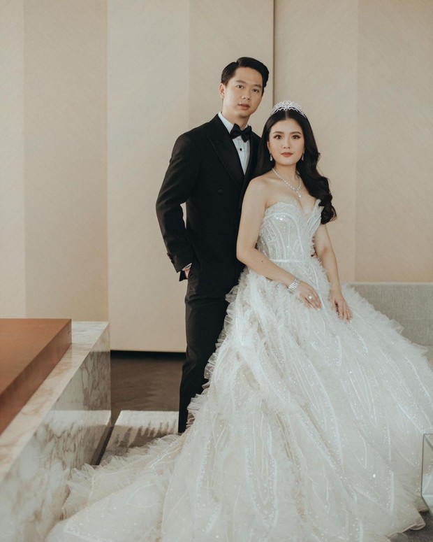 Valencia Tanoe dan Kevin Sanjaya/ Foto: instagram.com/valenciatanoe Valencia Tanoe dan Kevin Sanjaya resepsi pernikahan di Jakarta