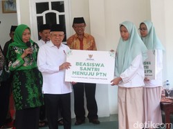 Ada Beasiswa Pemerintah, Maruf Amin Dorong Santri Lanjut Perguruan Tinggi