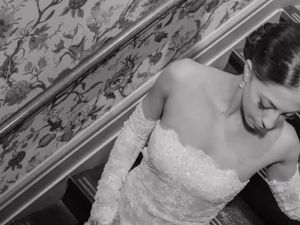 8 Foto Pengantin Pakai Gaun Transparan Mengundang Hujatan, Mengaku demi Anak