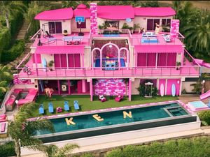 Wow, Rumah Barbie Disewakan untuk Umum