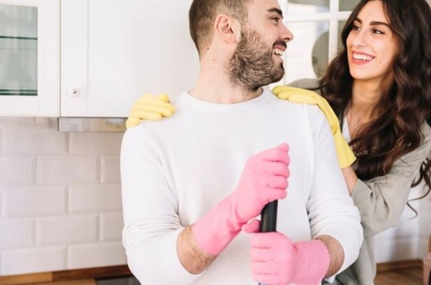 Beri apresiasi pada pasangan. foto freepik.com: freepik