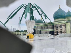 Terungkap Pihak yang Kerjakan Proyek Payung Elektrik Masjid di Pekanbaru