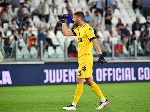 Vicario Bisa Bahasa Inggris, Manajer Spurs Kian Kesengsem