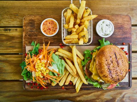 Ilustrasi makanan karbohidrat.