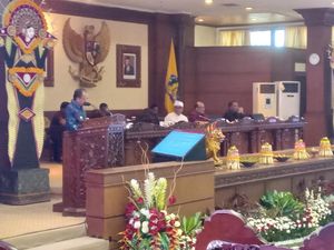 Koster Klaim APBD Bali Aman, Singgung Perbedaan Hitungan dengan Sekda Koster Klaim APBD Bali Aman, Singgung Perbedaan Hitungan dengan Sekda