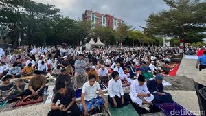 Potret Salat Idul Adha Warga Muhammadiyah di Anjungan Pantai Losari Makassar