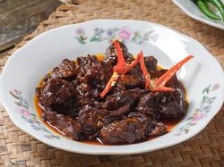 Resep Krengsengan Daging Sapi Khas Jawa Timur yang Gurih Manis