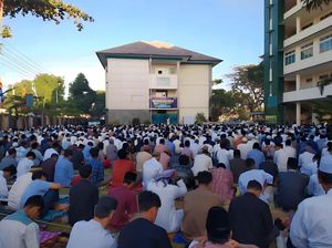 Ribuan Jemaah Muhammadiyah Ikuti Salat Idul Adha di Kampus Ummat