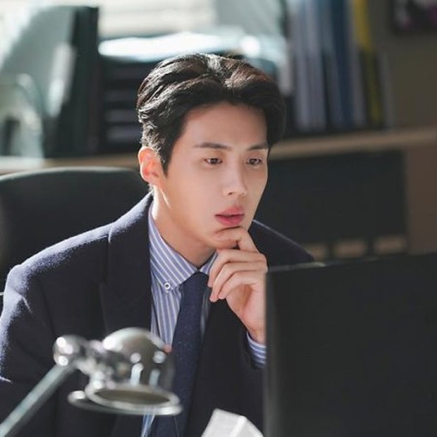 Second Male Lead Kim Seon Ho/ foto: mydramalist Second Male Lead Kim Seon Ho